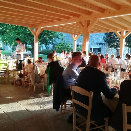 الشقق الفندقية جيرا لاريوفي  Cascina Borgofrancone المظهر الخارجي الصورة