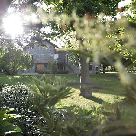 الشقق الفندقية جيرا لاريوفي  Cascina Borgofrancone المظهر الخارجي الصورة