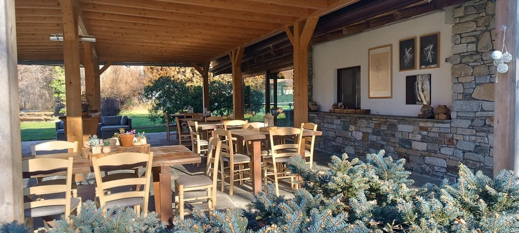 الشقق الفندقية جيرا لاريوفي  Cascina Borgofrancone المظهر الخارجي الصورة