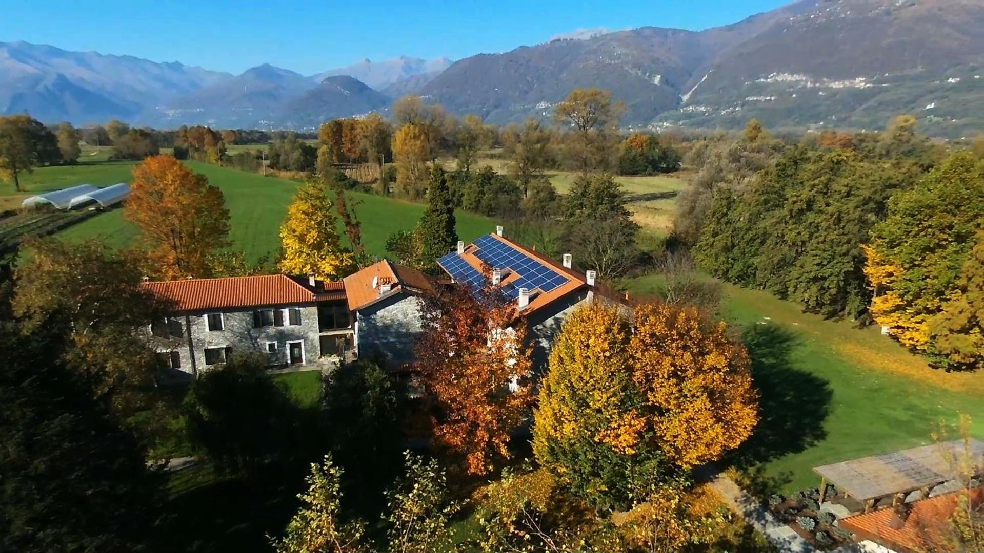 الشقق الفندقية جيرا لاريوفي  Cascina Borgofrancone المظهر الخارجي الصورة