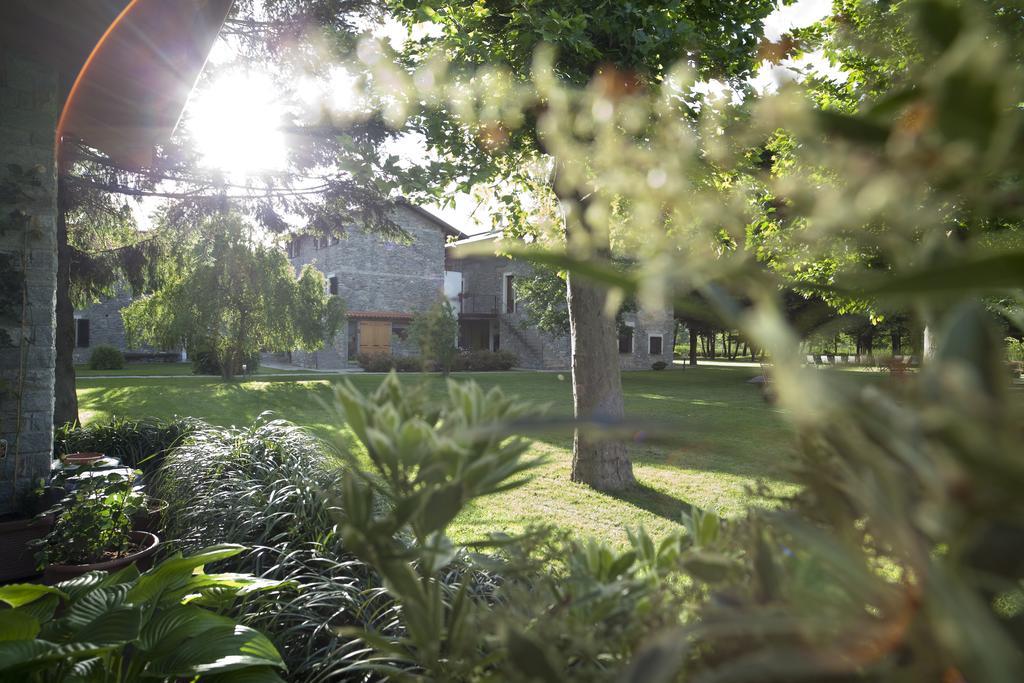 الشقق الفندقية جيرا لاريوفي  Cascina Borgofrancone المظهر الخارجي الصورة